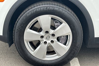 2023 Porsche Cayenne Base