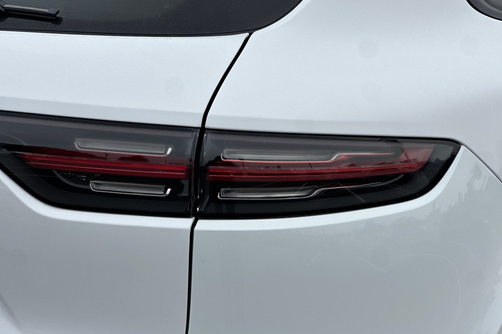 2023 Porsche Cayenne Base