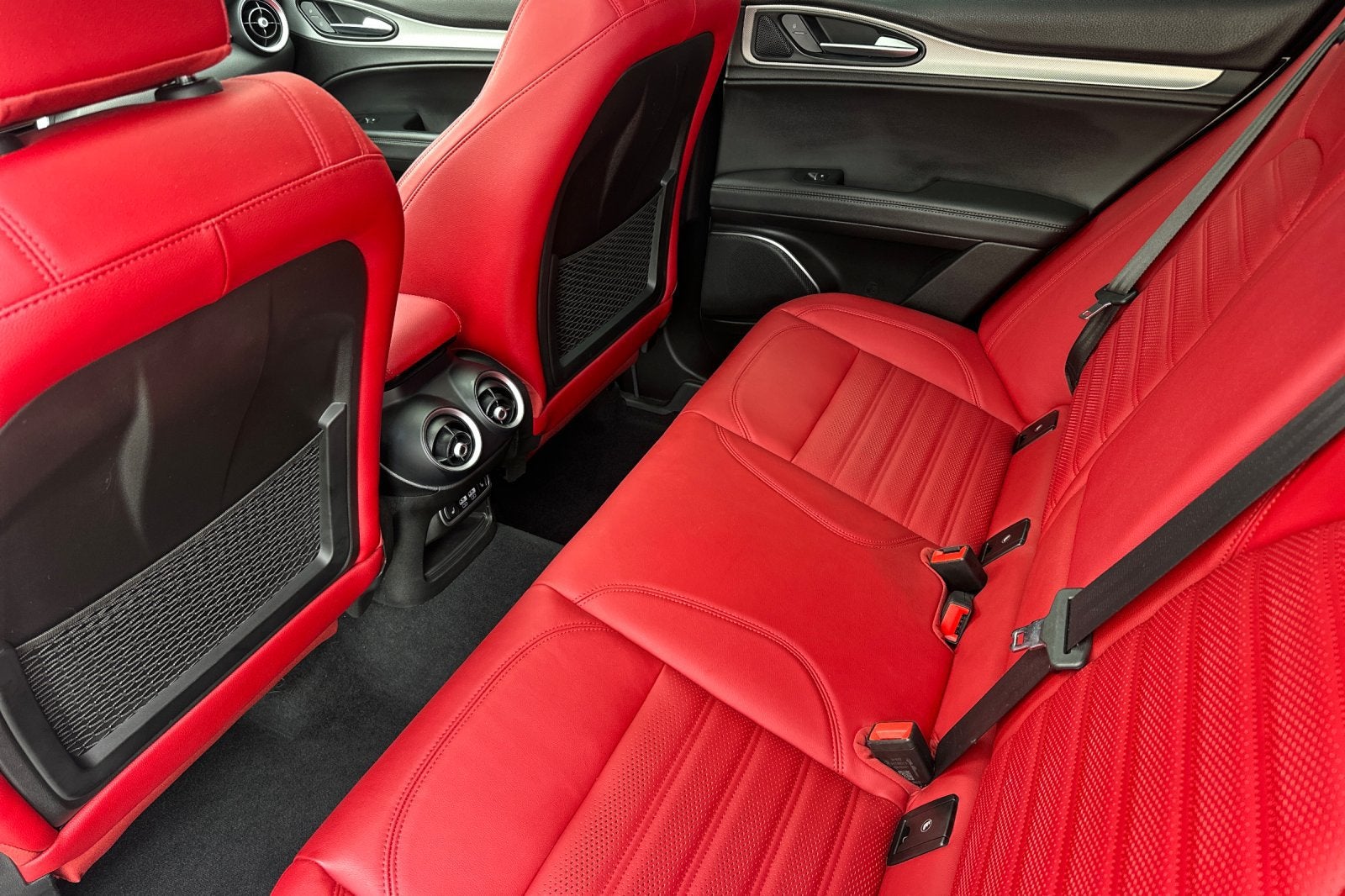 2023 Alfa Romeo Stelvio Veloce